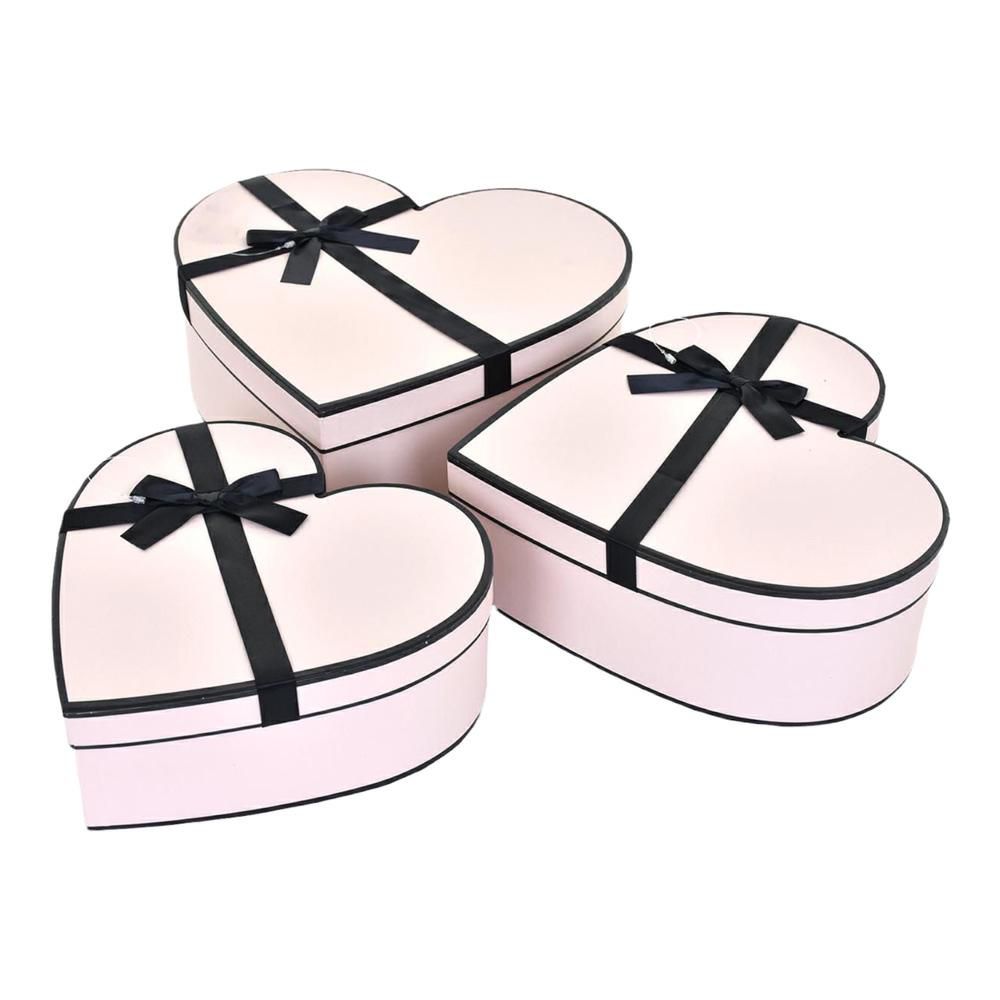 SET 3 SCATOLE CUORE 26-33X25-32 CM H.9,5-11,5 CM ROSA/NERO