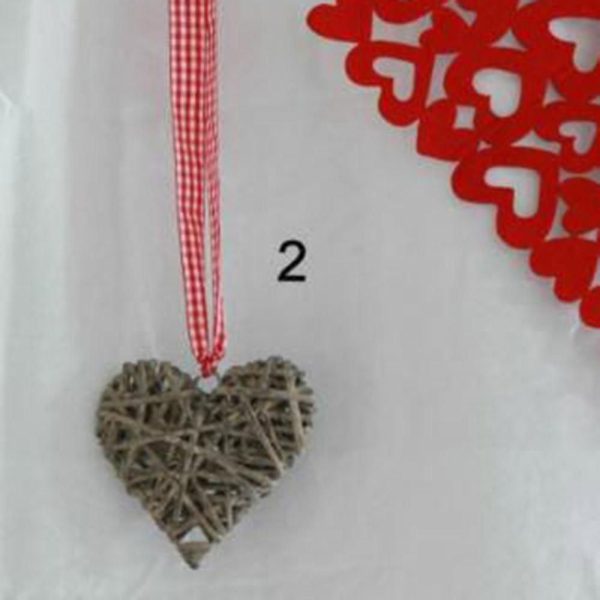 CUORE VIMINI D.20 CM D/APPENDERE GRIGIO C/NASTRO ROSSO CUORE VIMINI D.20 CM D/APPENDERE GRIGIO C/NASTRO ROSSO