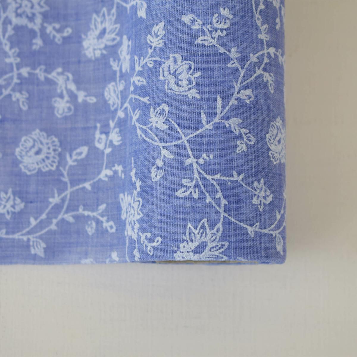 BOBINA COTTON PRINT CM.48X5YD LAVANDA/BLU BOBINA COTTON PRINT CM.48X5YD LAVANDA/BLU