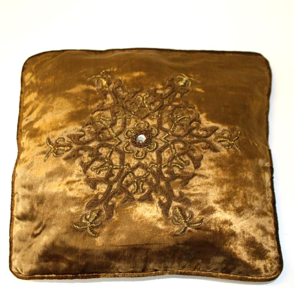 CUSCINO VELLUTO 40X40CM. MARRONE CUSCINO VELLUTO 40X40CM. MARRONE